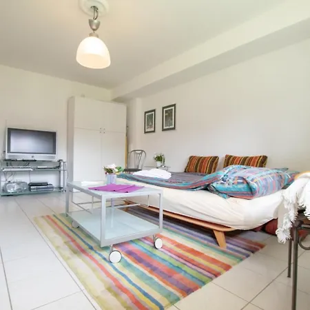 Big 1 - 15 Min Messe Dus Apartment *