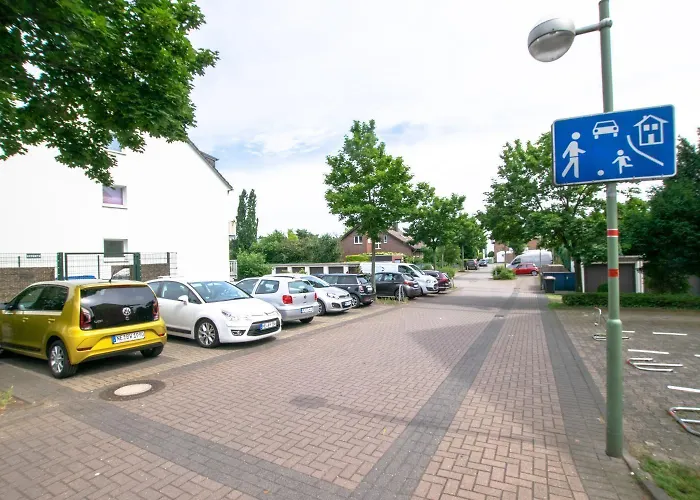 Big 1 - 15 Min Messe Dus Lejlighed Meerbusch