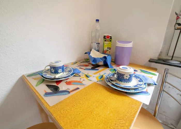 Big 1 - 15 Min Messe Dus Lejlighed *